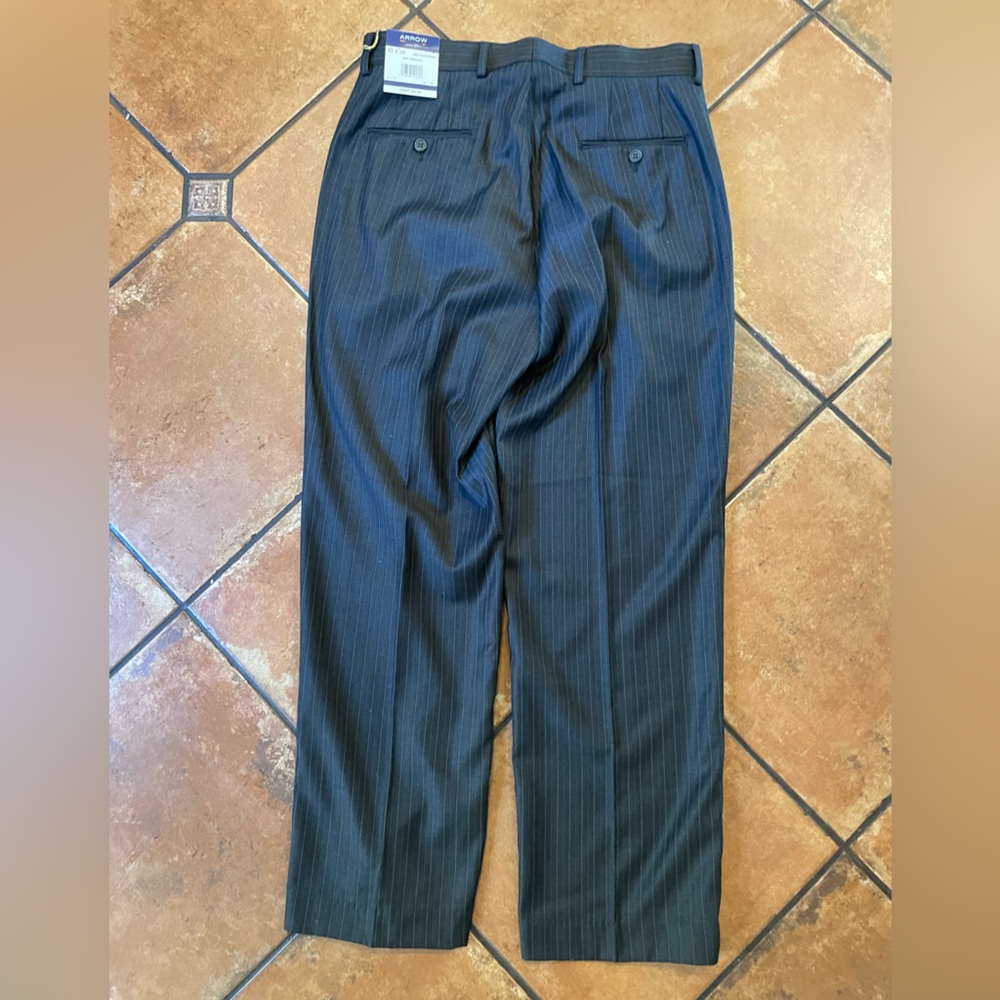 Arrow Subtle Pinstripe Single Breasted Suit in Charcoal Gray Size 38 NWT $240‎ - Picture 13 of 14